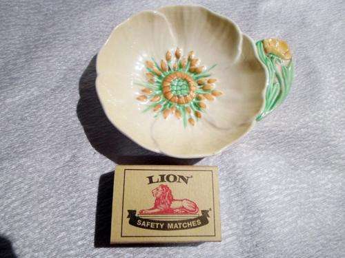 Carltonware 1930's pin dish Buttercup - Magnificent!! Bid now!!